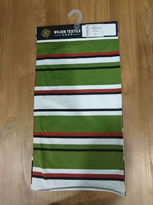 Un buen precio. Tejido de material estriado, suave y respetuoso con el medio ambiente, para el uso informal en línea