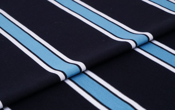 Un buen precio. Tejido de punto a rayas higroscópico cómodo y saludable para la piel para camiseta en línea