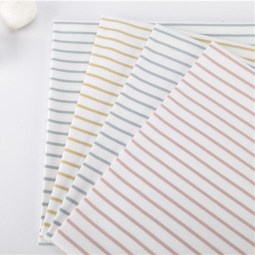 Resistente al desgaste y absorbente de sudor de mango suave de una sola camiseta de tela para la camiseta