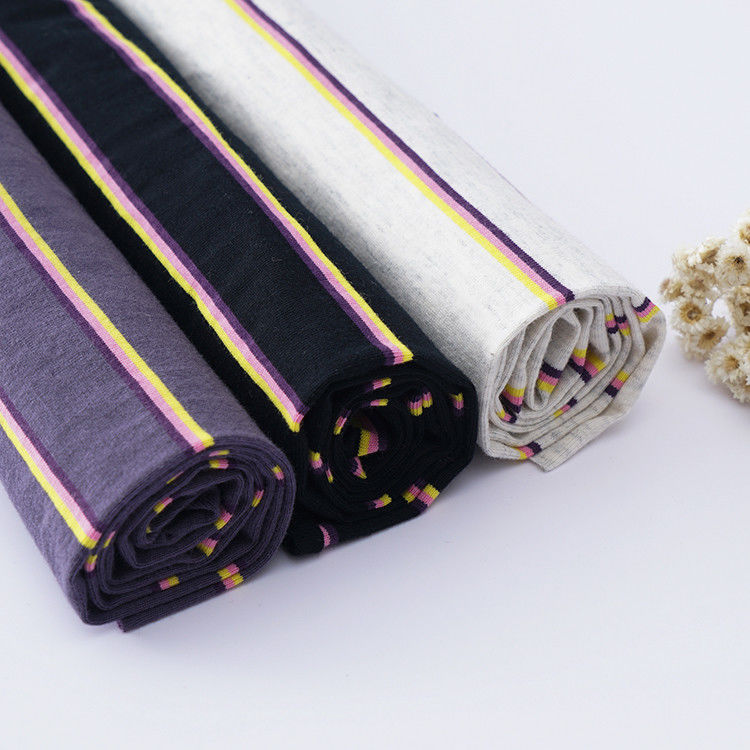 Tejido de algodón puro y higiénico y saludable y transpirable de punto a rayas para camiseta