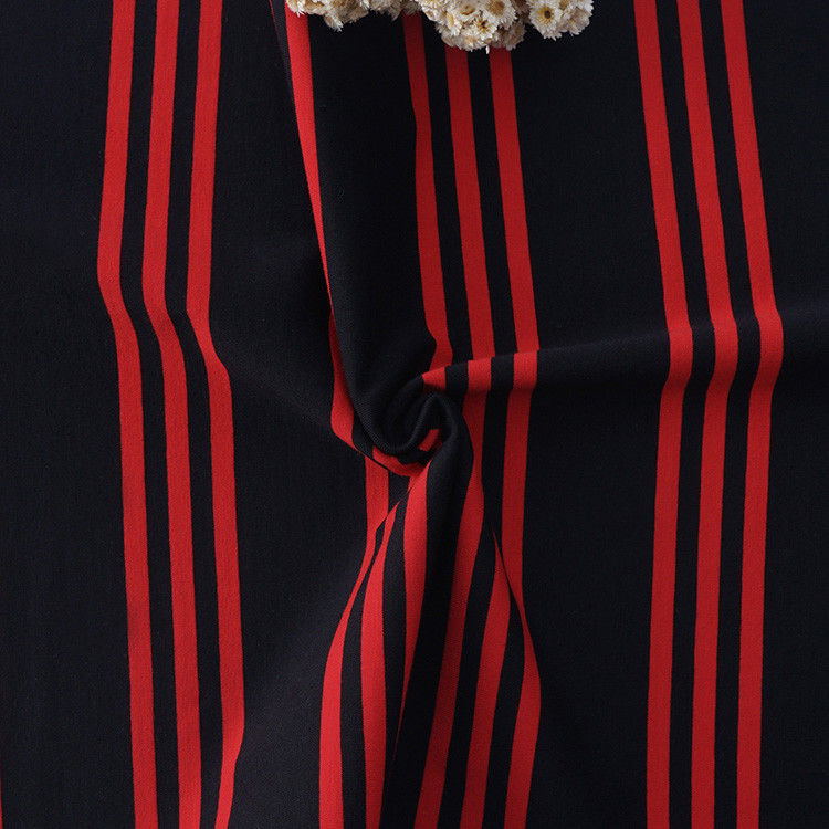 Tejido de punto a rayas saludable y cómodo y de moda para camiseta