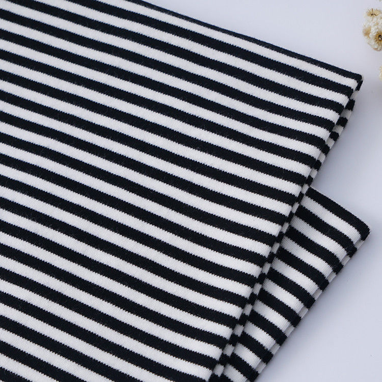 Tejido de punto a rayas duradero y suave y cómodo para la piel para camisetas casuales