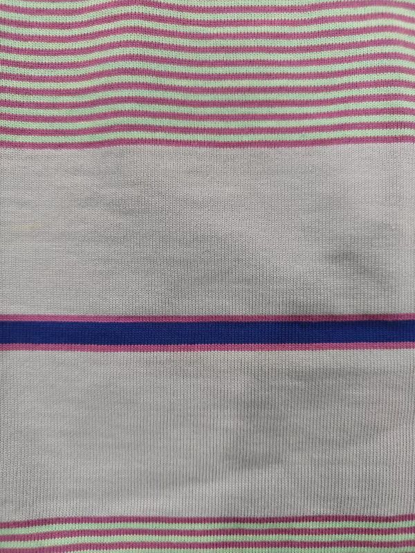 Tejido de punto con rayas suave y amigable para la piel, cómodo y transpirable para camisetas casuales