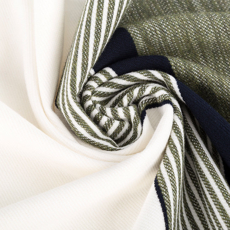 Tejido de algodón con rayas suaves y transpirables para uso casual con textura de denim de bambú