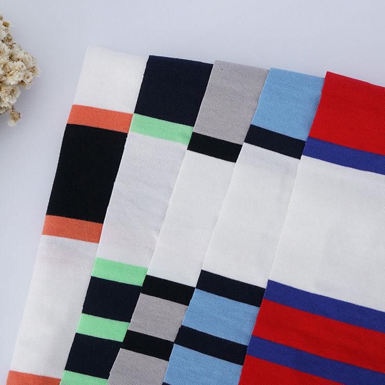Tejido de material estriado saludable y resistente para el uso informal
