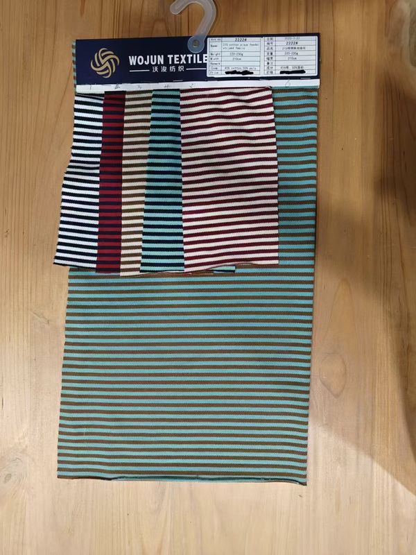 Fabricación de material de rayas cómodos para ropa para el hogar