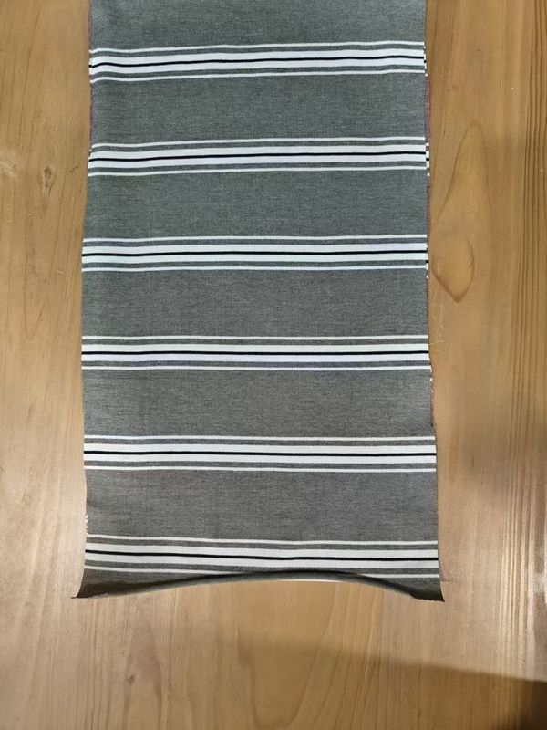 Tejido de material estriado cómodo y respirable y absorbente de sudor para camiseta