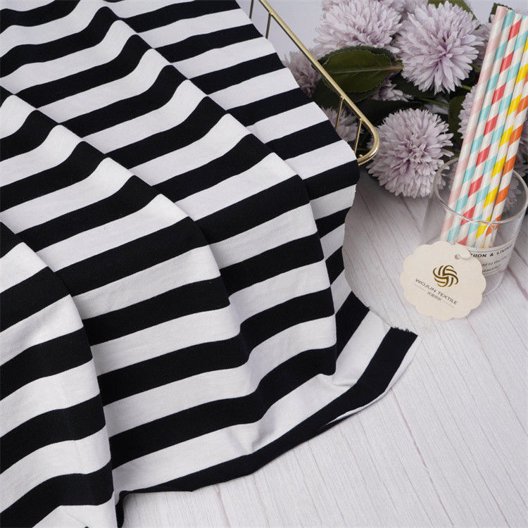 Tejido de punto con rayas suaves y suaves para camiseta