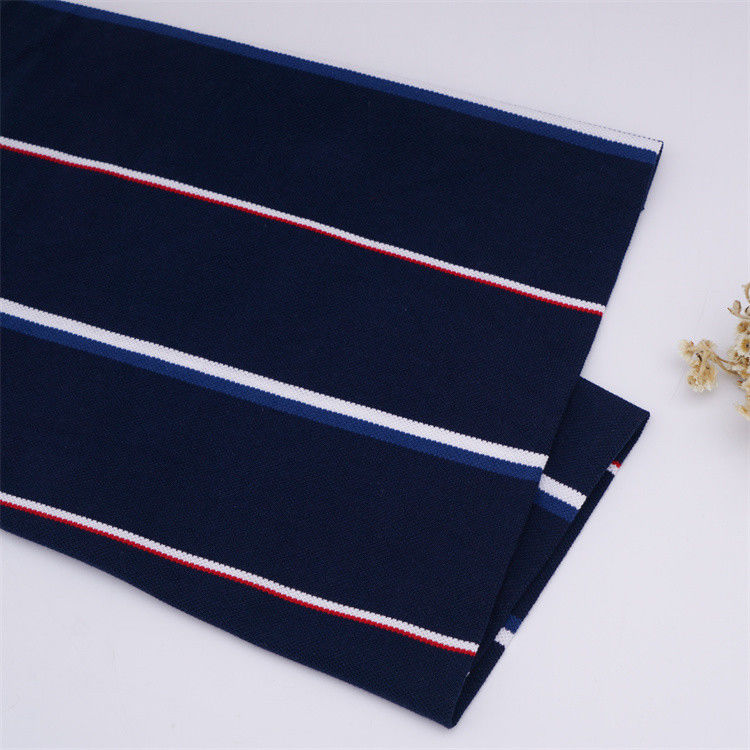 Tejido de punto a rayas para camisa de polo.