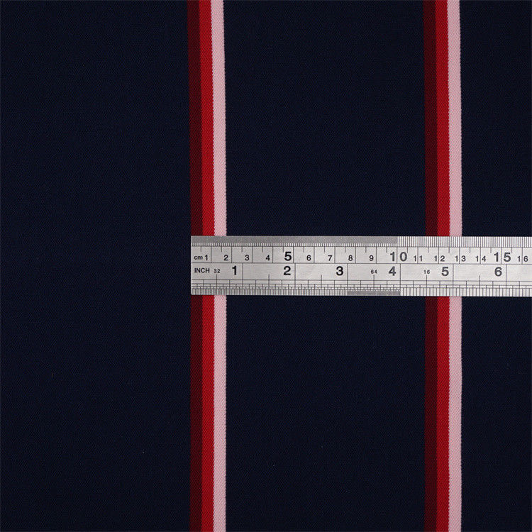 Tejido de punto a rayas para camisa de polo.