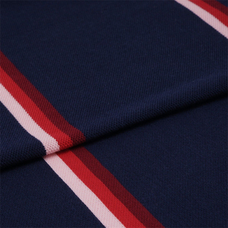 Tejido de punto a rayas para camisa de polo.