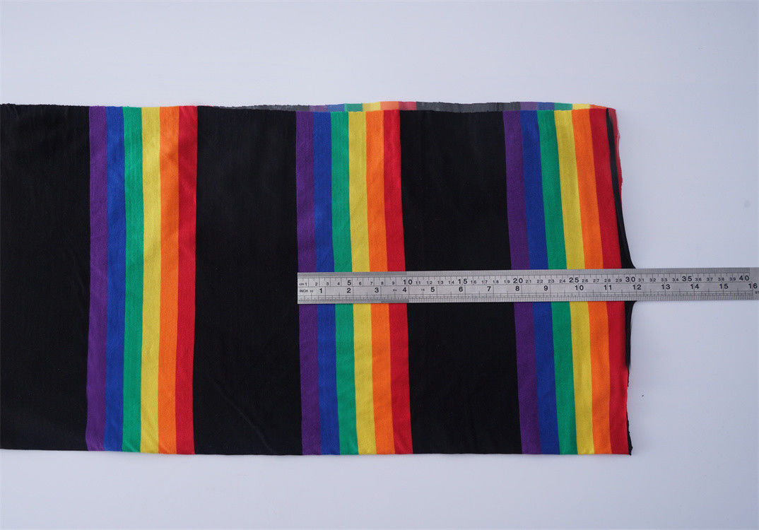 Tejido de material natural de rayas para camiseta, cómodo y elegante