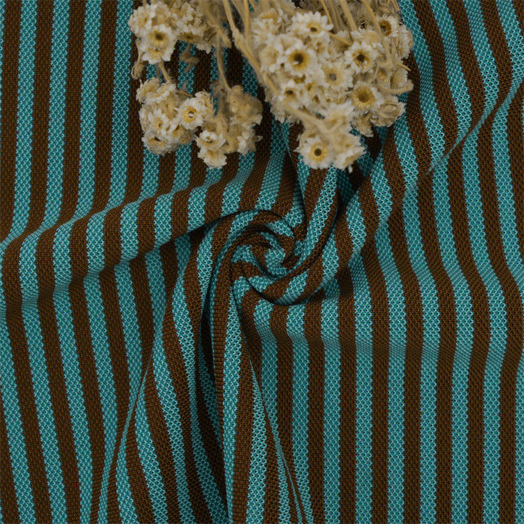 Tejido de punto a rayas, antiarrugas y crujiente, cómodo y amigable para la piel, para camiseta