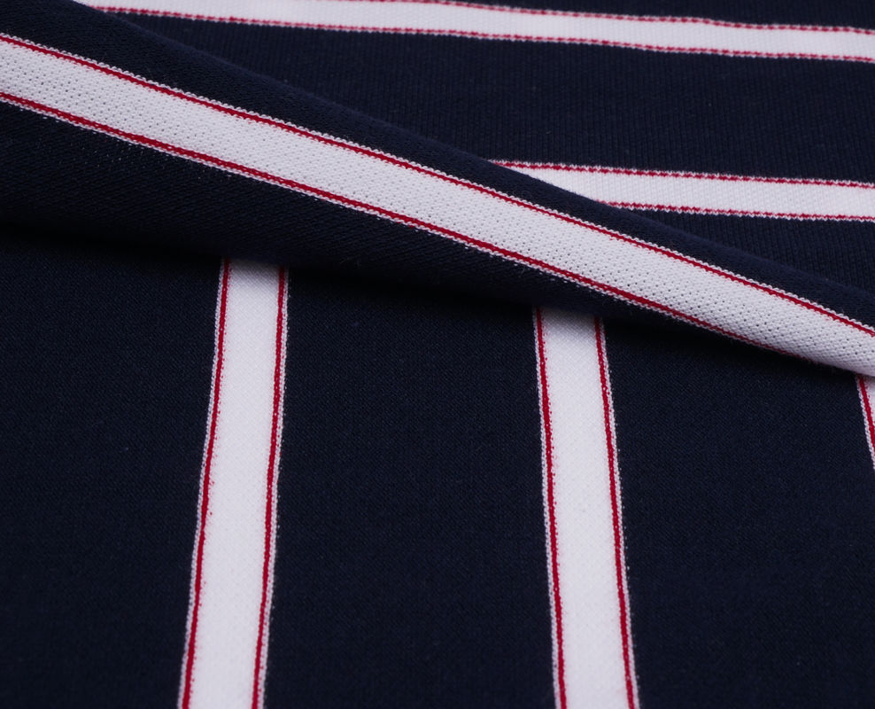 Tejido de punto rayado para camisa de polo.