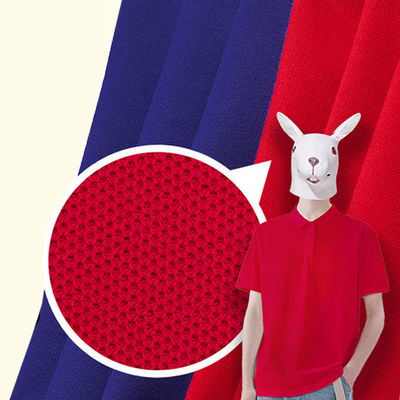 Un buen precio. El estiramiento impermeable sólido de la tela 26S del piqué del algodón del color peinó el material en línea