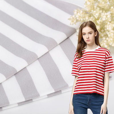 Un buen precio. Tejido de algodón de rayas suaves y suaves, fácil de secar en línea