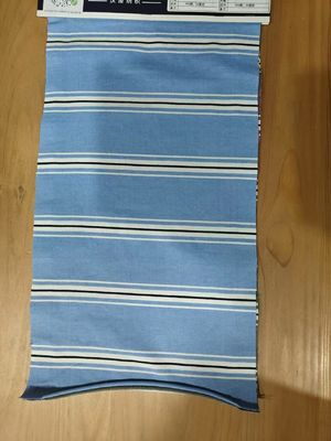 Tejido de material estriado cómodo y respirable y absorbente de sudor para camiseta