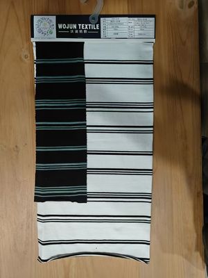 Un buen precio. Tejido de material rayado cómodo y suave para camisetas en línea