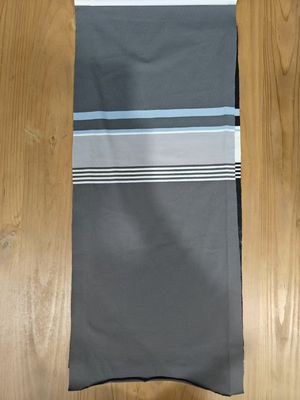 Tejido de punto con rayas suaves y duraderas para uso informal