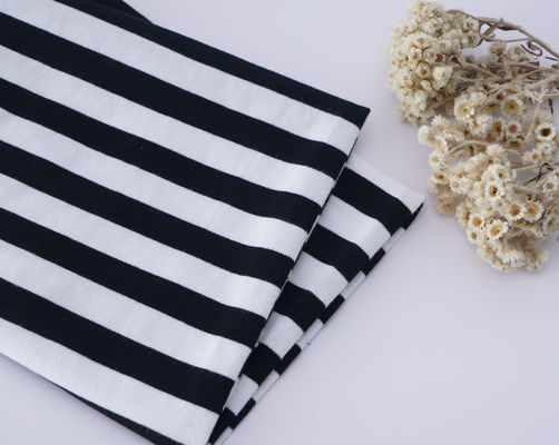 Un buen precio. No es fácil de deformar el tejido cómodo de material rayado para el uso informal en línea