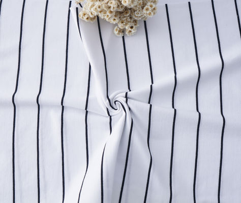 Un buen precio. Tejido de material rayado de buena calidad, de moda, cómodo y transpirable, para uso informal en línea