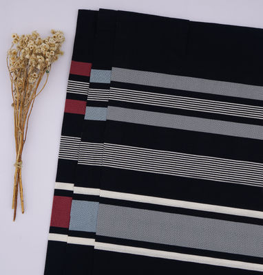 Un buen precio. Tejido de punto a rayas que absorbe la humedad, respirable y respetuoso con el medio ambiente para uso informal en línea